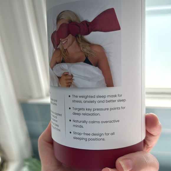 💥 Nodpod The Weighted Blanket For Your Eyes garnet - Picture 3 of 5